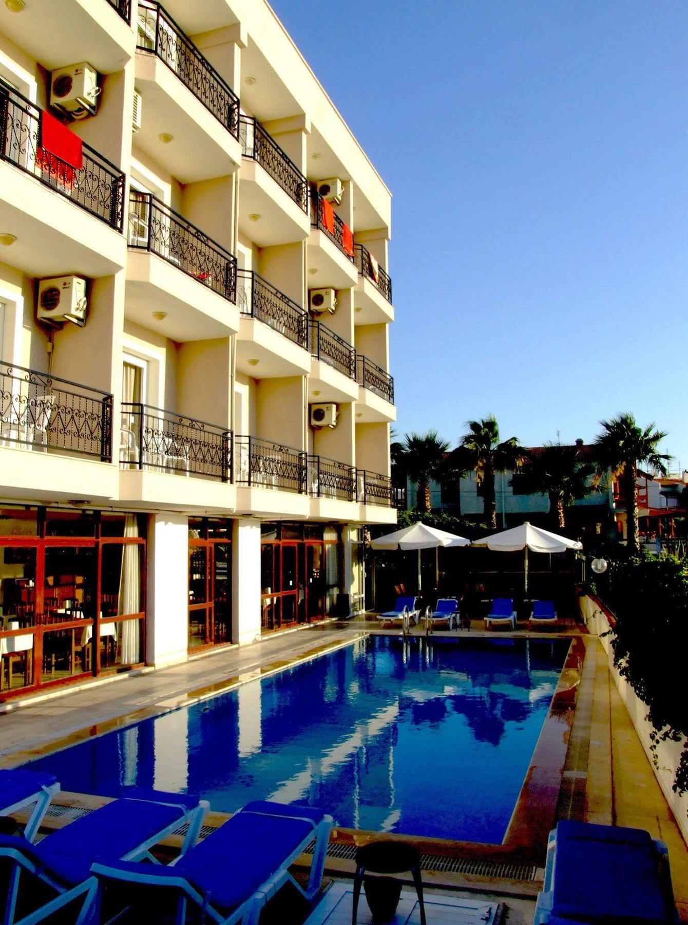 Albayrak Hotel เซสเม ภายนอก รูปภาพ